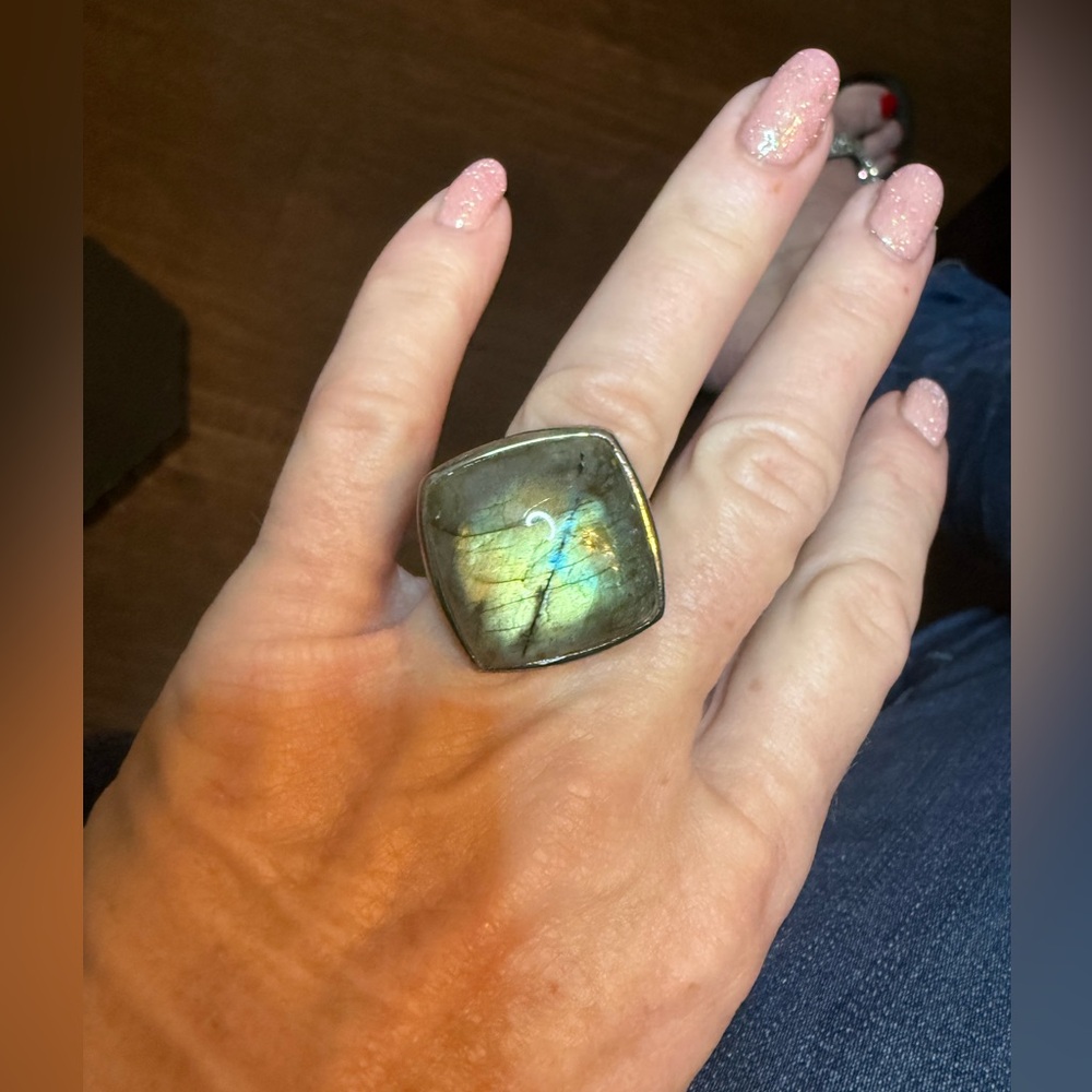 Labradorite Ring - Picture 3 of 8